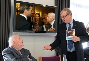 At the presentation of Richard's newest bok "Me and the Middle East" in Copenhagen - http://udfordringen.dk/2014/09/brug-fakta-reportager-fra-israel/